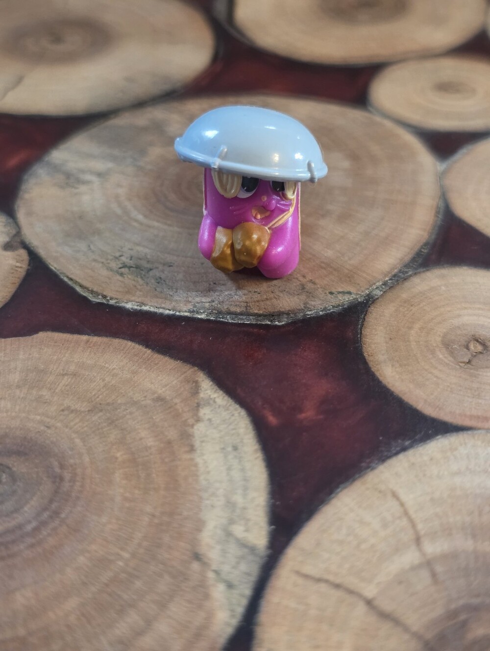 Itty Bitty Lost Kitties Hasbro Series 2 Meatball